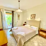 Aparthotel Rosalia & With Pool By Hotelius *