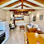 Aparthotel Rosalia & With Pool By Hotelius *