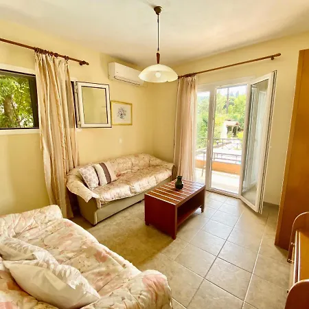 Apartmanhotel Rosalia & With Pool By Hotelius