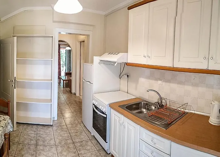 Rosalia & With Pool By Hotelius *