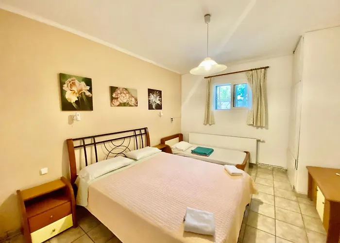 Rosalia & With Pool By Hotelius