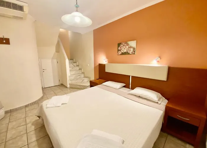 Rosalia & With Pool By Hotelius