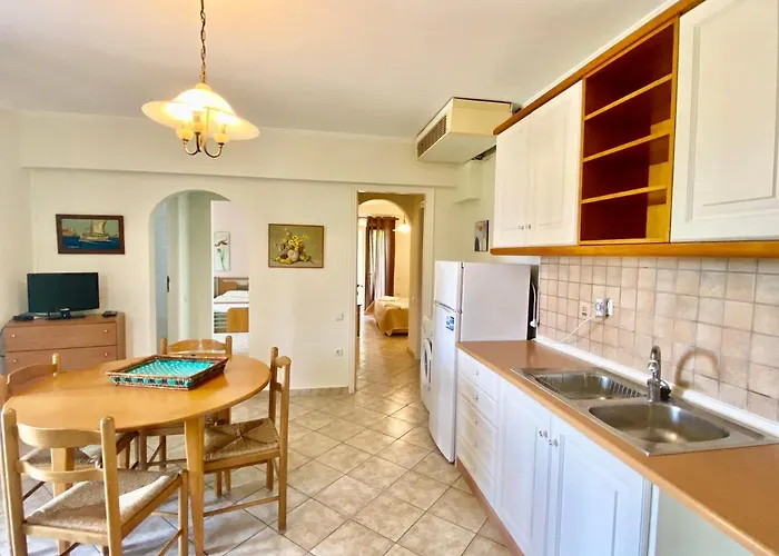 Rosalia & With Pool By Hotelius