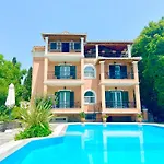Rosalia & With Pool By Hotelius * Corfu (city)