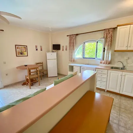 Rosalia & With Pool By Hotelius Apart-hotel Corfu (city)