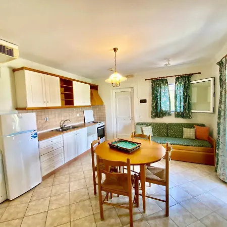 Apart-hotel Rosalia & With Pool By Hotelius