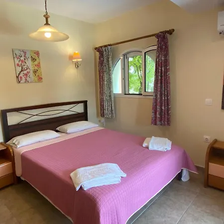 Rosalia & With Pool By Hotelius Corfu (city)