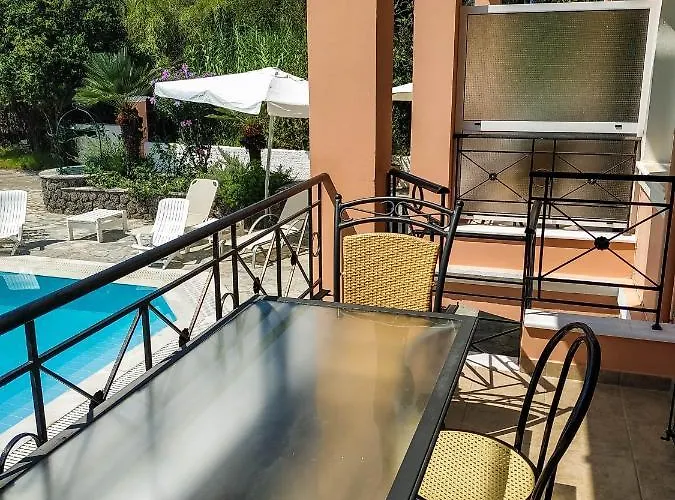 Rosalia & With Pool By Hotelius * Corfu (city)