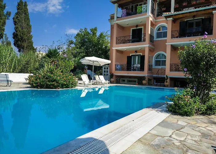 Rosalia & With Pool By Hotelius Apart-hotel